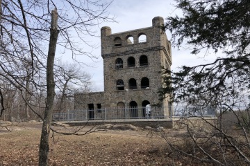 Tower at the top of Sleeping Giant State Park