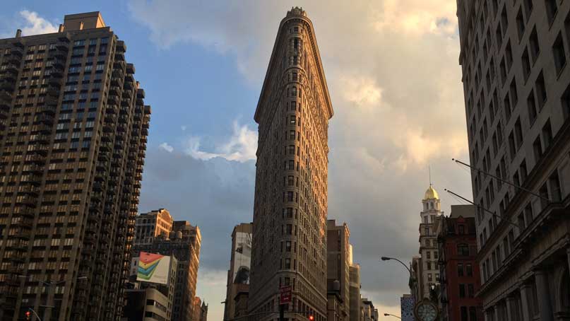 flat iron building and surroundings in new york city